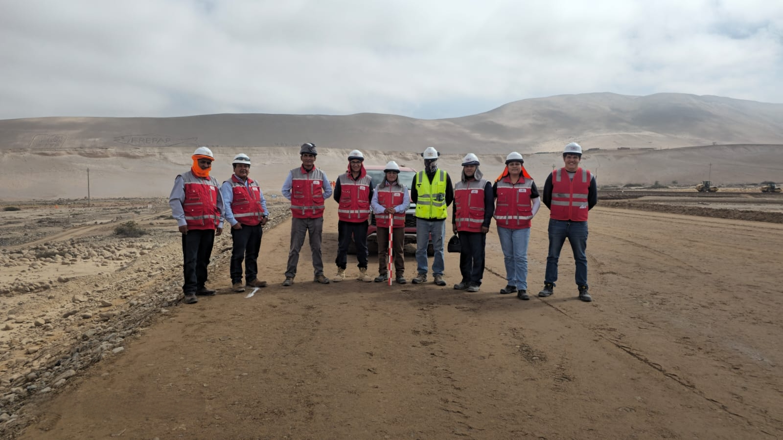 Equipo ArqueoMundo en campo